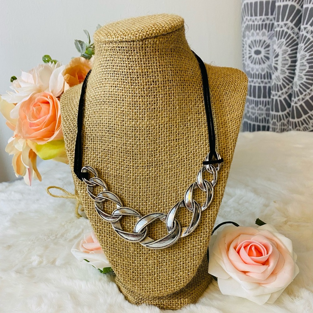 Paparazzi accessory Nickel and Lead Free